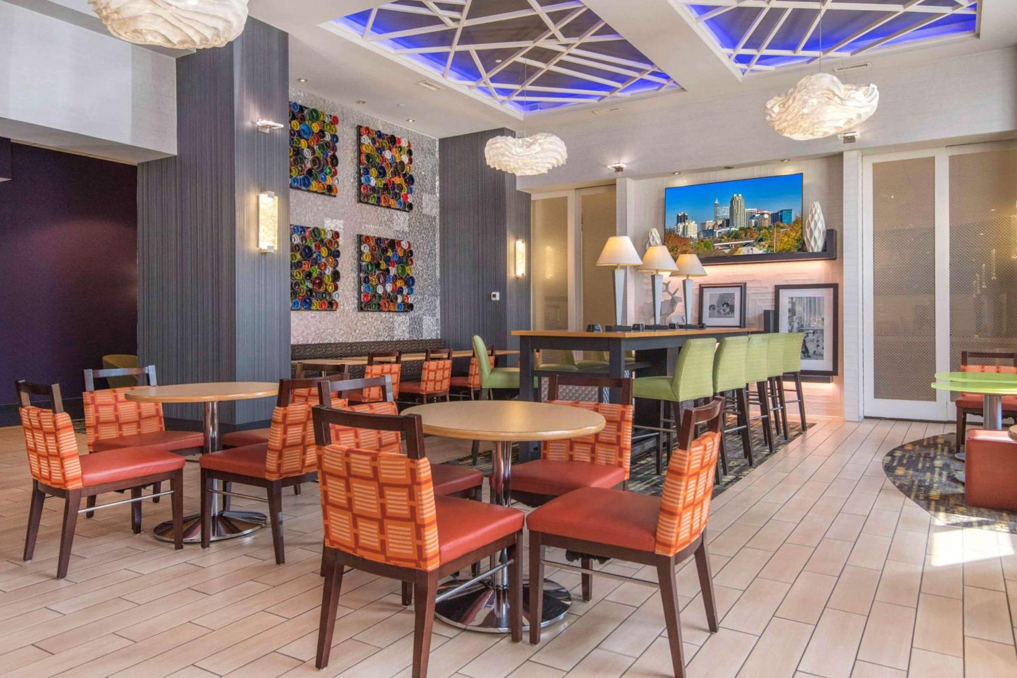 Hampton Inn & Suites Raleigh-Durham Airport-Brier Creek Екстериор снимка