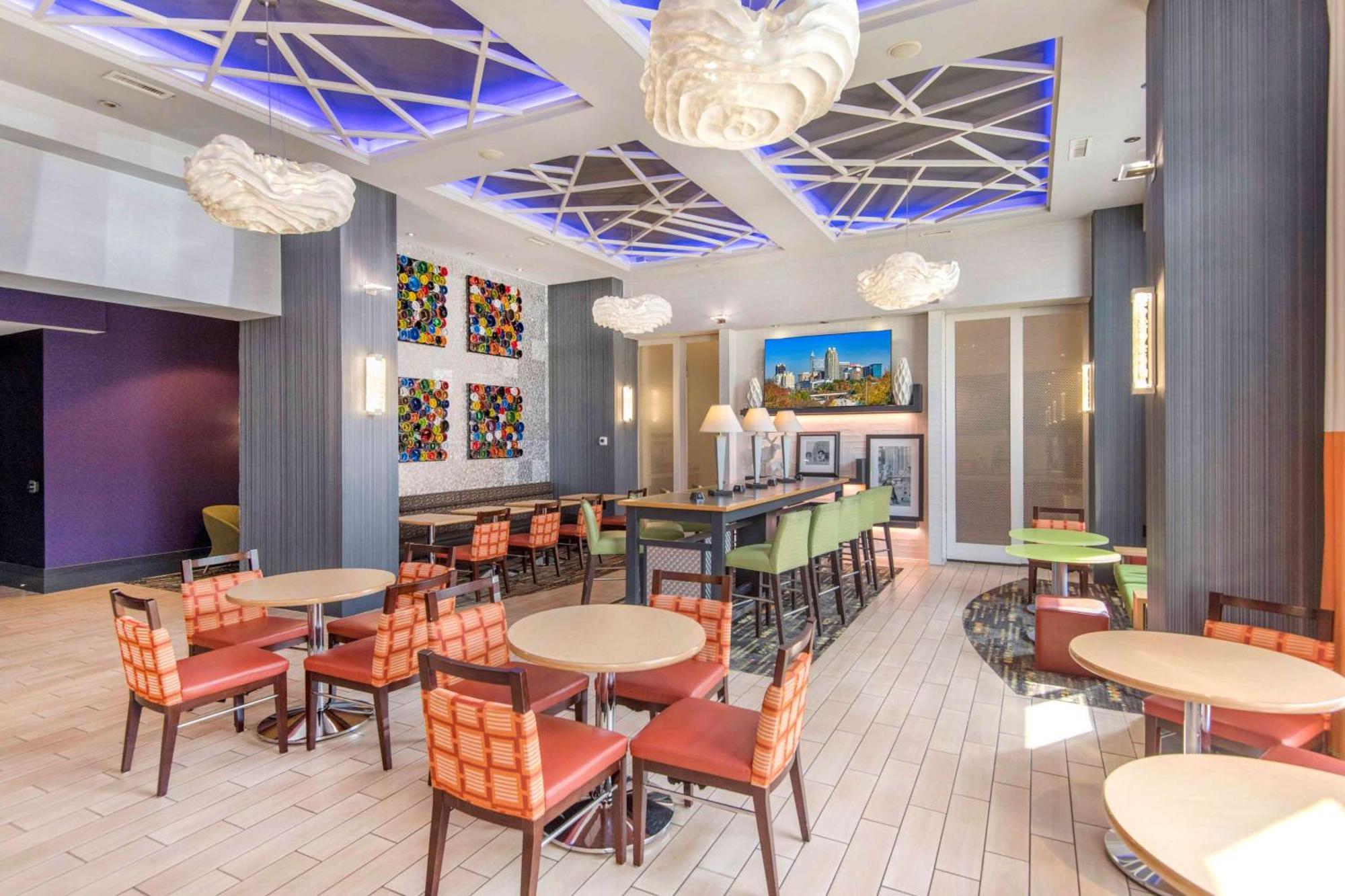 Hampton Inn & Suites Raleigh-Durham Airport-Brier Creek Екстериор снимка
