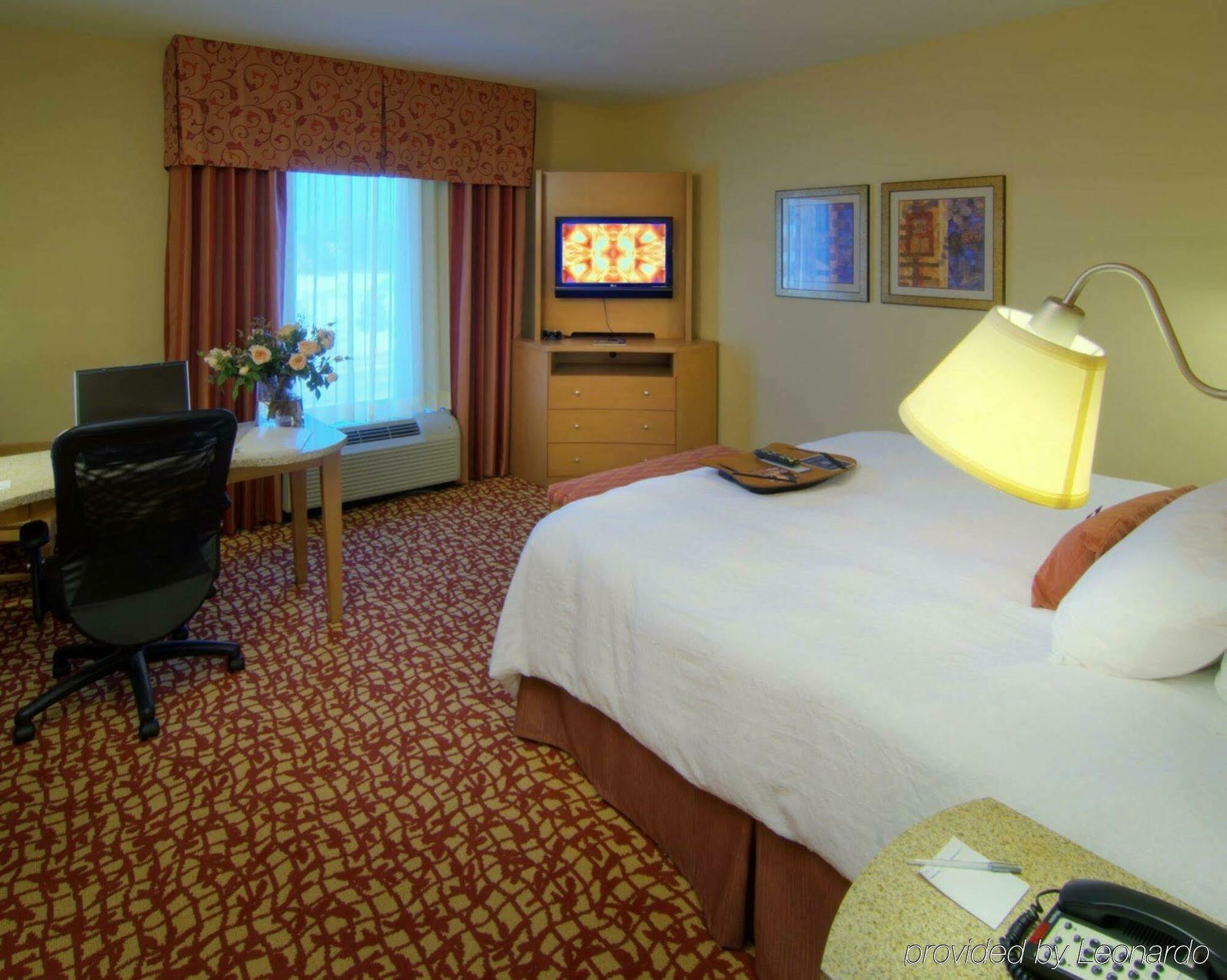 Hampton Inn & Suites Raleigh-Durham Airport-Brier Creek Екстериор снимка